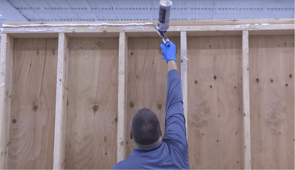 Man applies a gasket seal