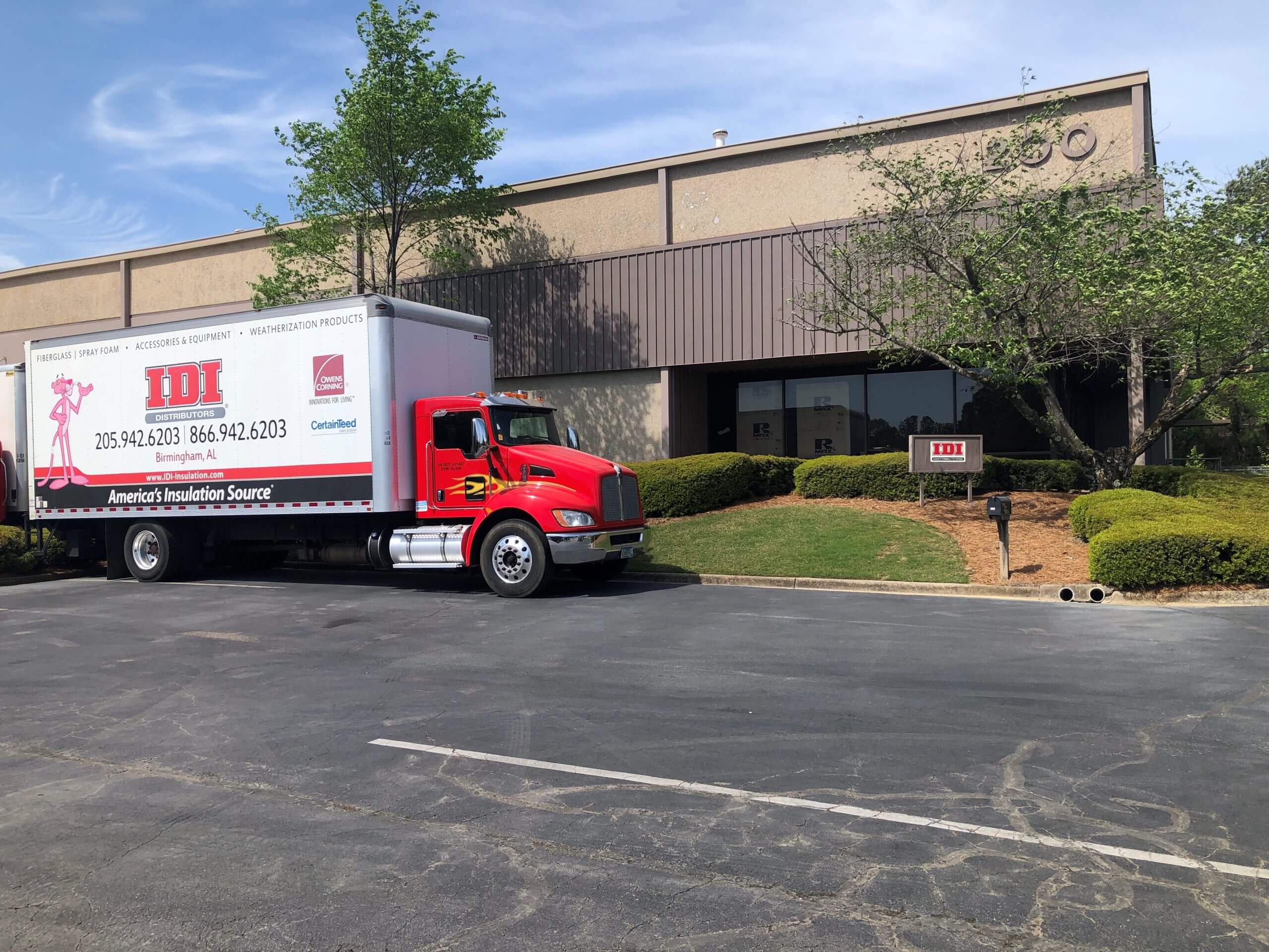 IDI semi parked in front of IDI location in Birmingham, AL